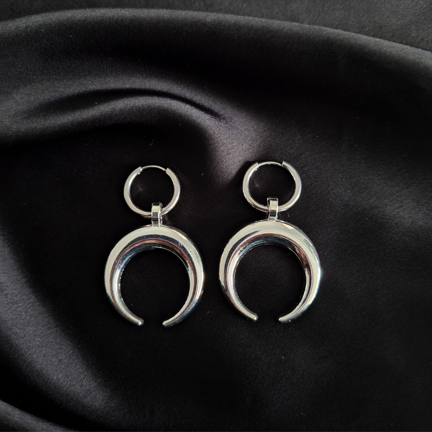 Luna Clicker Earrings